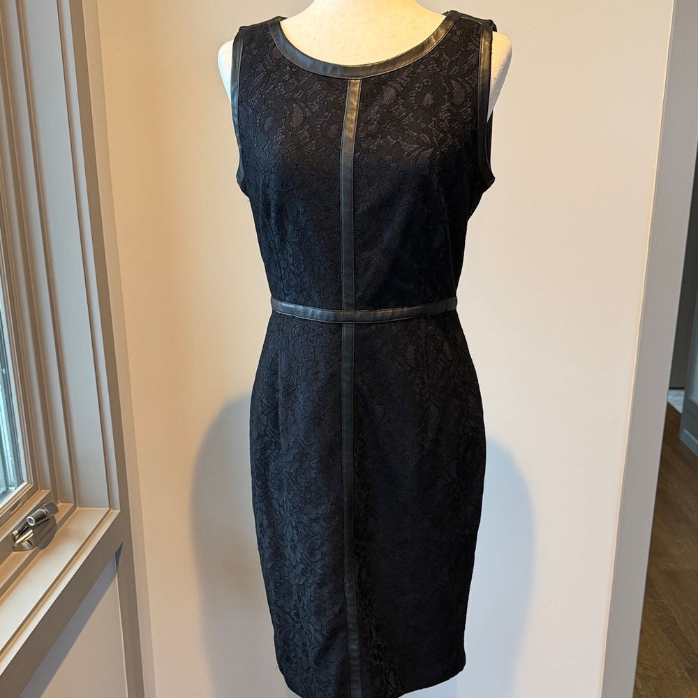 Calvin Klein Elegant Black Lace Midi Dress